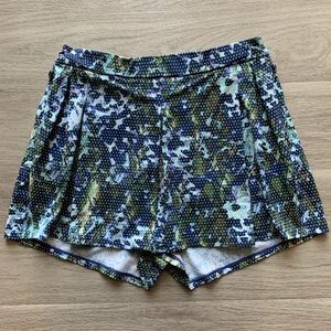 Lululemon Athletica Women’s Floral Shorts.